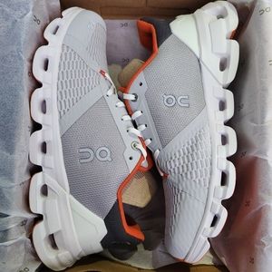 ON Mens Cloudflyer size 7